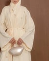Şal Detaylı Taş İşlemeli Krem Abaya