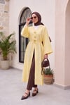 Broş Detaylı Yanları Yırtmaçlı Kabartma Puantiye Desenli Jakarlı Kimono -Sarı
