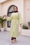 Broş Detaylı Yanları Yırtmaçlı Kabartma Puantiye Desenli Jakarlı Kimono -Çağla Yeşili