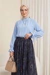 Dik Yaka Kolu Fırfırlı Bağcıklı Arkası Fermuarlı İthal Krep Bluz -Bebe Mavi-Bluz-386-6285-R32
