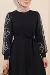 Dik Yaka Organze Kol Taş Detaylı Elbise -Siyah-Abiye-316-4612-R01