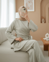 Önü Çapraz Bağlamalı Yırtmaçlı Scuba Takım  -Bej-Takım-120-5151-R56