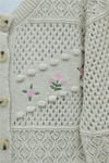Hırka-Önü Çiçek Nakışlı Ponponlu Düğmeli Triko Hırka -Taş-109-0989-R43