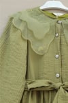 Organze Bebe Yaka Taş Düğmeli Krinkıl Elbise -Yağ Yeşili-Elbise-353-265-R72
