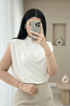 Sıfır Kol Vatkalı Sandy Bluz -Beyaz-Bluz-246-2645-R02