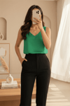 V Yaka Sıfır Kol Saten Bluz -Yeşil-Bluz-349-5083-R35