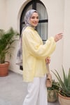 Yakası Bağlamalı Yarım Düğmeli Astarlı Oversize Tül Vual Bluz -Açık Sarı