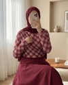 Yanı Büzgülü Ekose Desenli Bluz -Bordo-Bluz-246-2808-R04