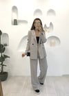 AÇIK GRİ CEKETLİ TAKIM