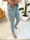 AÇIK MAVİ 4424 TAŞLI MOM JEAN 