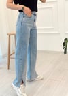 AÇIK MAVİ BOL PAÇA YIRTMAÇLI JEAN 
