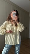 AÇIK SARI 3283 BÜZGÜ DETAY GÖMLEK 