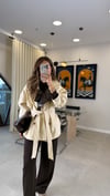 BEJ 1115 KUŞAKLI KISA TRENÇ 