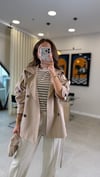 BEJ 2489 KISA TRENÇ 
