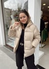 BEJ ŞİŞME MONT 