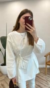 BEYAZ 2968 BELDEN PİLE DETAY GÖMLEK 