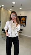 BEYAZ 3359 BELDEN OTURTMALI GÖMLEK 