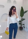 BEYAZ BİRİTLİ GÖMLEK 