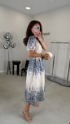 BEYAZ-İNDİGO 9102 DESENLİ V YAKA ELBİSE