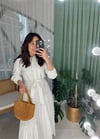 BEYAZ KOLLARI BOLON NERVÜL DETAY ELBİSE