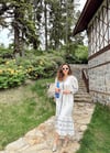 BEYAZ NAKIŞLI ELBİSE