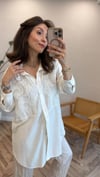 EKRU 0663 İŞLEMELİ  GÖMLEK 