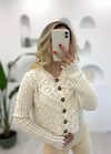 EKRU AJUR DESENLİ TRİKO HIRKA