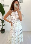EKRU BOYDAN BAĞLAMA ELBİSE