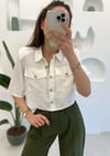 EKRU DÜĞME DETAY CROP 