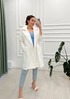 EKRU REGLAN İŞLEMELİ TRENÇ
