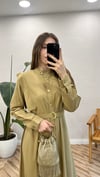 HAKİ 2962 DÜĞME DETAY ELBİSE 