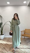 HAKİ 6701 DÜĞME DETAY ELBİSE 