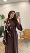 KAHVE 1896 FULAR DETAY ELBİSE