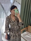 KAHVE 3073 ŞİFON LEOPAR ELBİSE