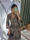KAHVE 3073 ŞİFON LEOPAR ELBİSE
