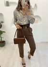 KAHVE KEMERLİ PANTOLON