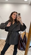 KOYU KAHVE 9580 KISA TRENÇKOT 