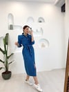 KOYU MAVİ DÜĞMELİ KOT ELBİSE 