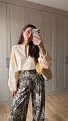 KREM  3243 FERMUARLI BLUZ 