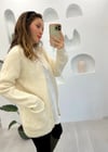 KREM V YAKA CEPLİ HIRKA