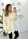 KREM V YAKA CEPLİ HIRKA