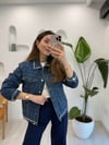 MAVİ 35576 ZİNCİR DETAY KOT CEKET 