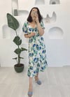 MAVİ ÇİÇEK DESEN ELBİSE