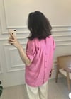 PEMBE ARKASI DÜĞME DETAY GÖMLEK