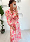 PEMBE RETRO DESEN ELBİSE 
