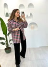 RENKLİ CEBİ TAŞ DETAY GÖMLEK