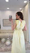 SARI 9897 ÇİÇEK DETAY ELBİSE