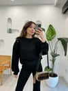 SİYAH 0201 GÜL NAKIŞ DETAY SWEAT 