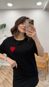 SİYAH 0352 KALP NAKIŞLI TSHİRT