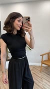 SİYAH 30899 BÜZGÜ DETAY CROP